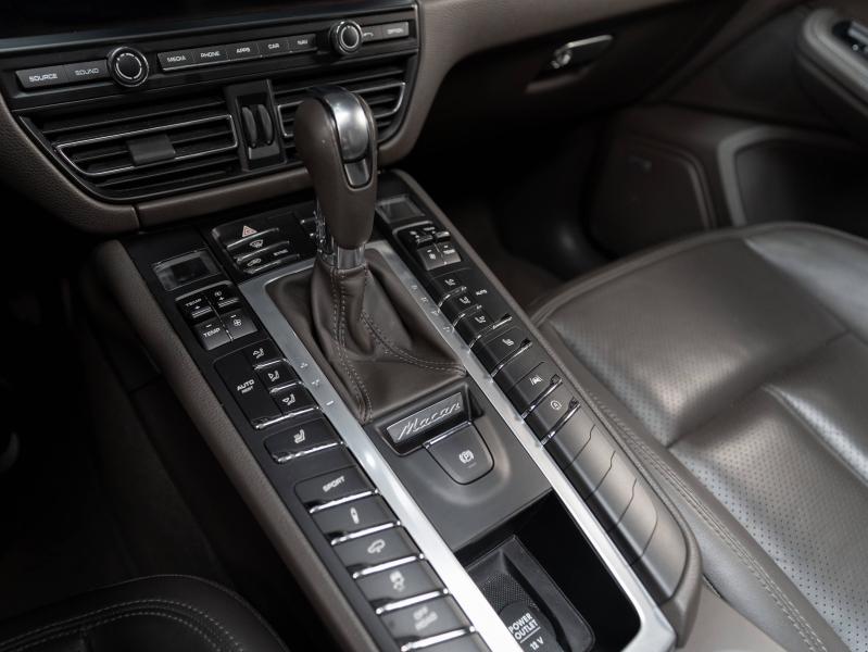 Voitures occasions PORSCHE MACAN S Champagne-au-Mont-d'Or