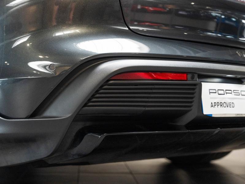 Voitures occasions PORSCHE Taycan Cross Turismo 4S Champagne-au-Mont-d'Or