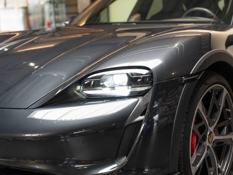 Voitures occasions PORSCHE Taycan Cross Turismo 4S Champagne-au-Mont-d'Or