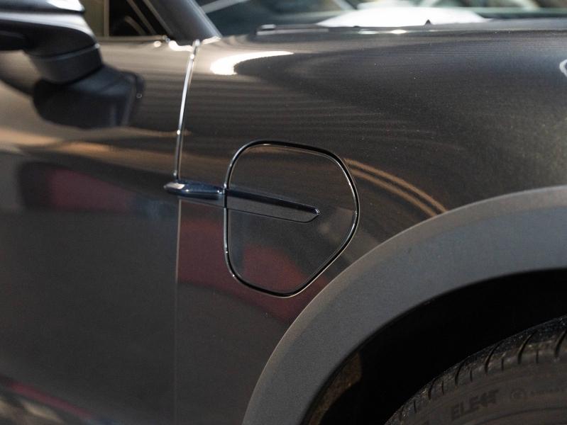 Voitures occasions PORSCHE Taycan Cross Turismo 4S Champagne-au-Mont-d'Or