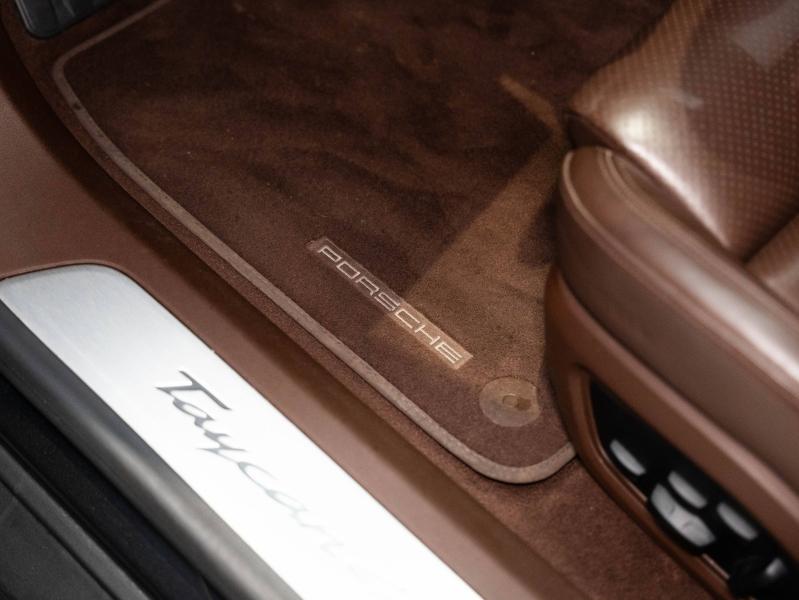 Voitures occasions PORSCHE Taycan Cross Turismo 4S Champagne-au-Mont-d'Or