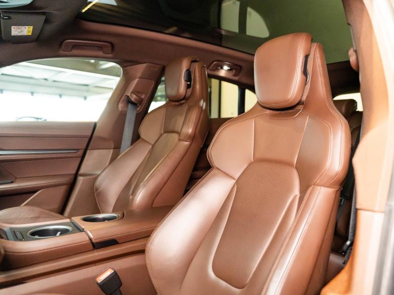 Voitures occasions PORSCHE Taycan Cross Turismo 4S Champagne-au-Mont-d'Or