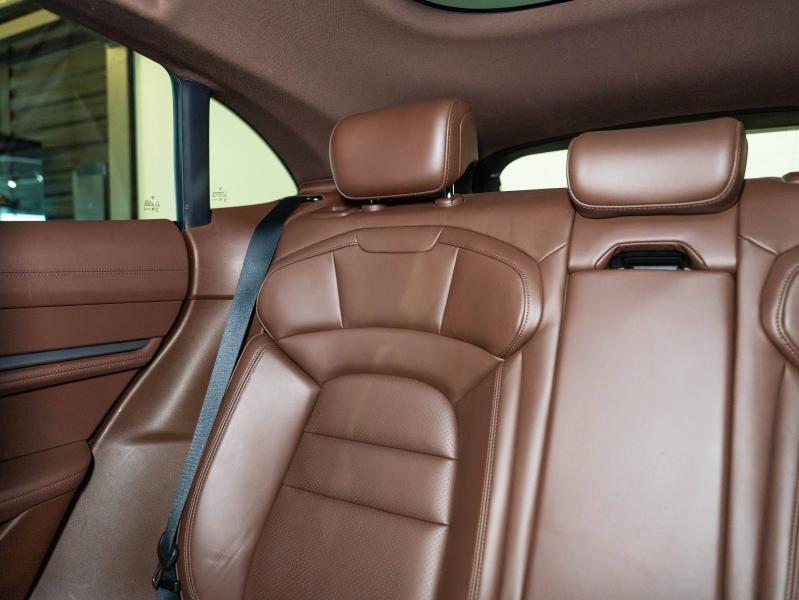 Voitures occasions PORSCHE Taycan Cross Turismo 4S Champagne-au-Mont-d'Or