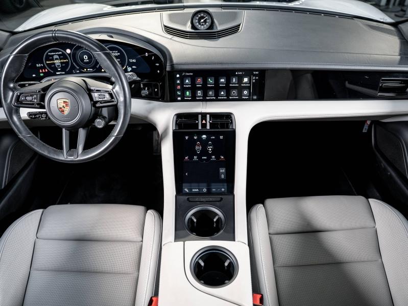 Voitures occasions PORSCHE Taycan 4S Champagne-au-Mont-d'Or