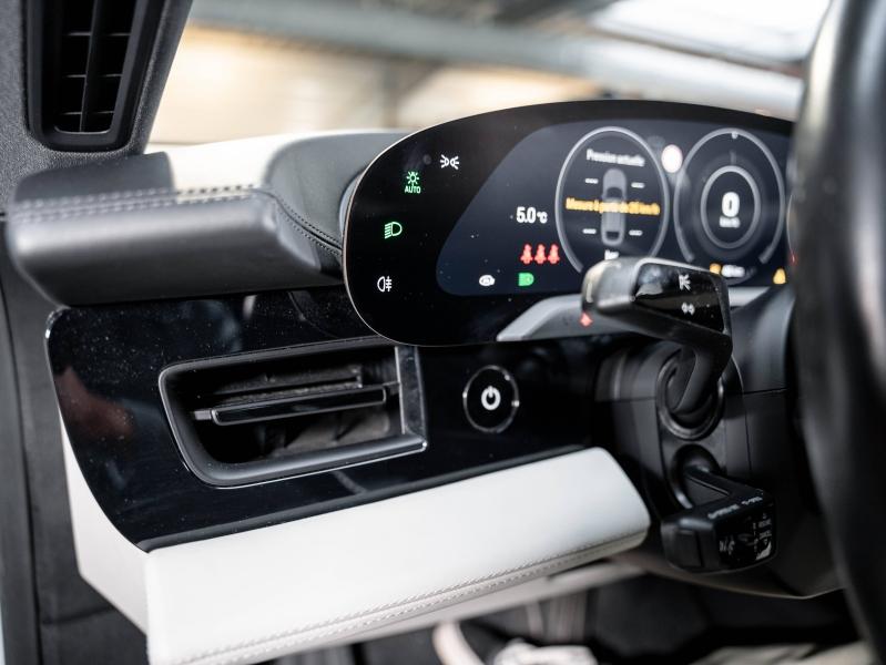 Voitures occasions PORSCHE Taycan Cross Turismo 4S Champagne-au-Mont-d'Or