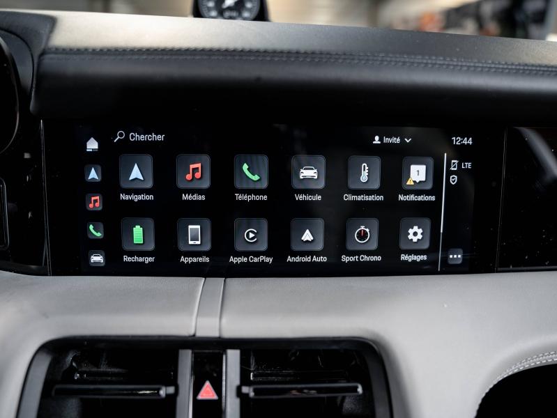 Voitures occasions PORSCHE Taycan 4S Champagne-au-Mont-d'Or