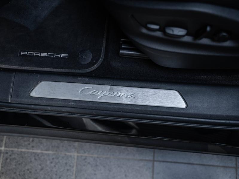 Voitures occasions PORSCHE CAYENNE E-Hybrid Champagne-au-Mont-d'Or