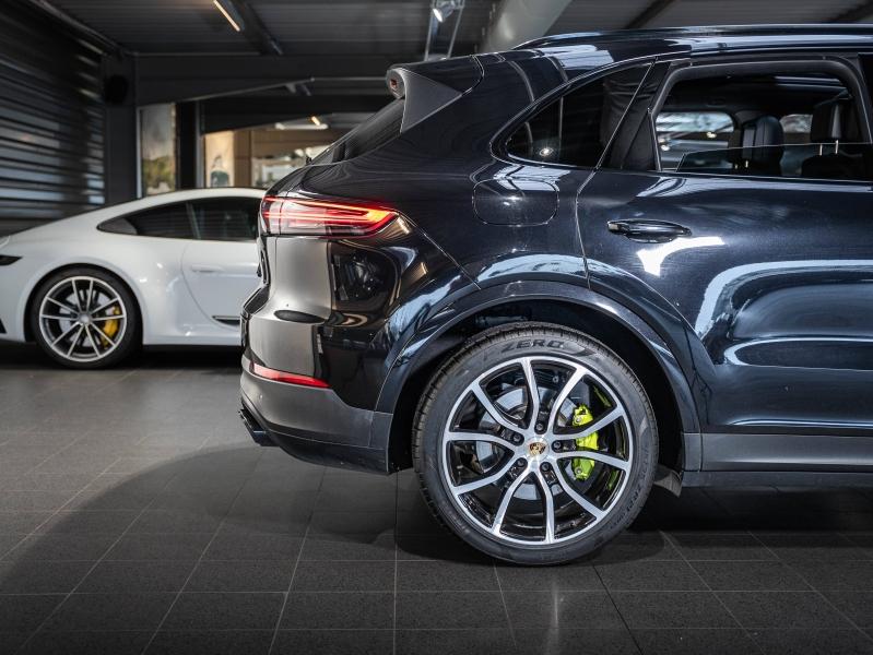 Voitures occasions PORSCHE CAYENNE E-Hybrid Champagne-au-Mont-d'Or