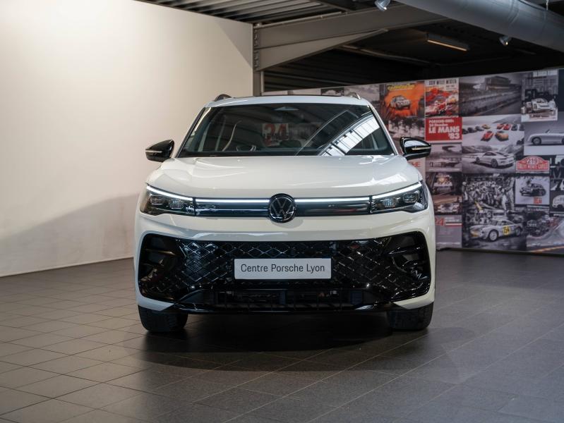 Voitures occasions VOLKSWAGEN TIGUAN R-Line Champagne-au-Mont-d'Or
