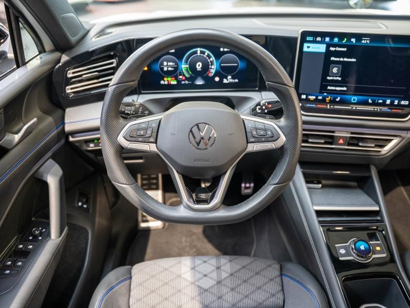 Voitures occasions VOLKSWAGEN TIGUAN R-Line Champagne-au-Mont-d'Or