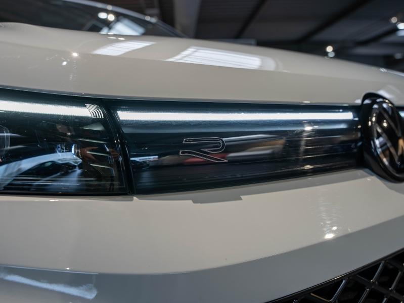 Voitures occasions VOLKSWAGEN TIGUAN R-Line Champagne-au-Mont-d'Or