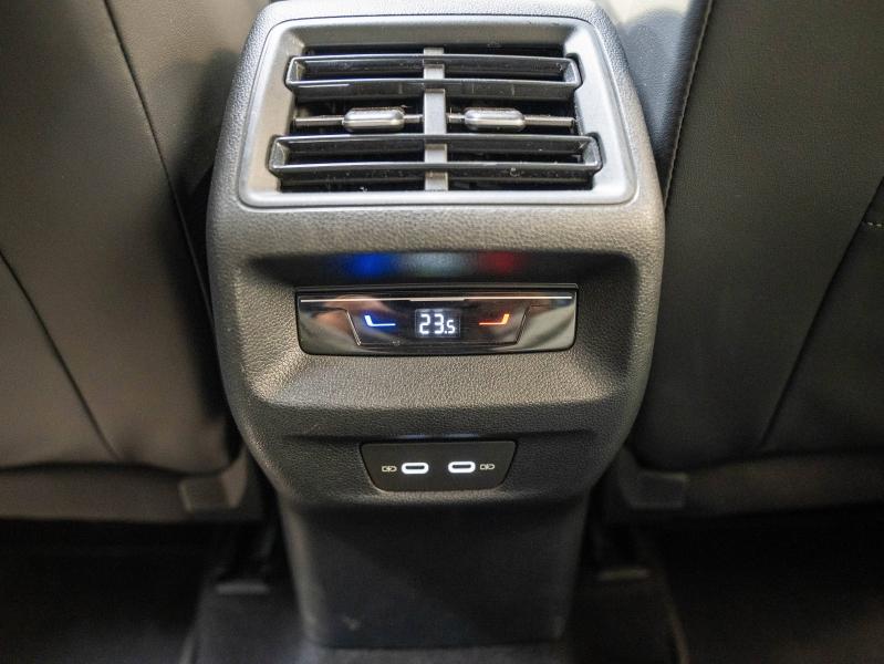 Voitures occasions VOLKSWAGEN TIGUAN R-Line Champagne-au-Mont-d'Or