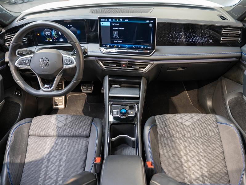 Voitures occasions VOLKSWAGEN TIGUAN R-Line Champagne-au-Mont-d'Or