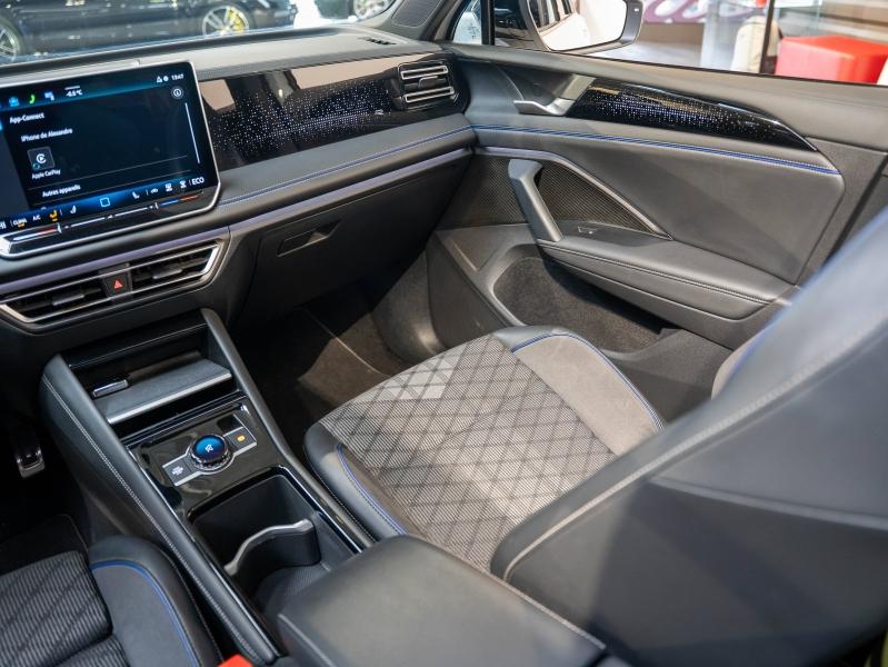 Voitures occasions VOLKSWAGEN TIGUAN R-Line Champagne-au-Mont-d'Or