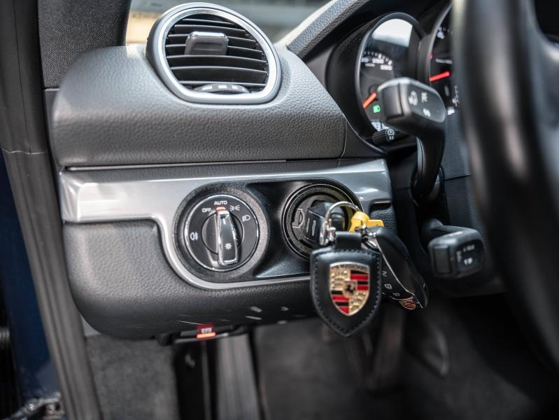 Voitures occasions PORSCHE 718 Cayman Base Champagne-au-Mont-d'Or