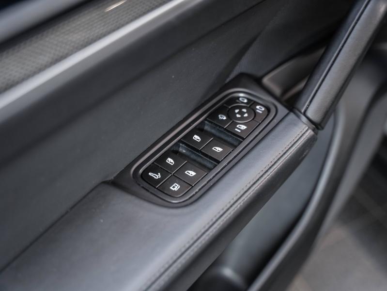 Voitures occasions PORSCHE CAYENNE E-Hybrid Champagne-au-Mont-d'Or