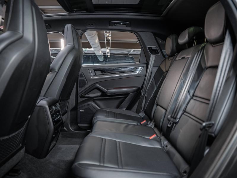 Voitures occasions PORSCHE CAYENNE E-Hybrid Champagne-au-Mont-d'Or