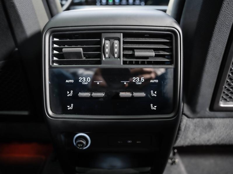 Voitures occasions PORSCHE CAYENNE E-Hybrid Champagne-au-Mont-d'Or