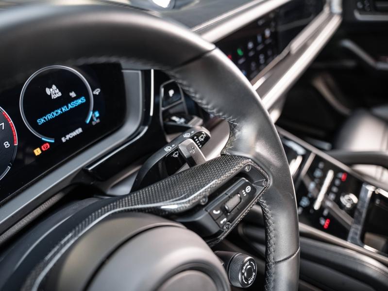 Voitures occasions PORSCHE CAYENNE E-Hybrid Champagne-au-Mont-d'Or