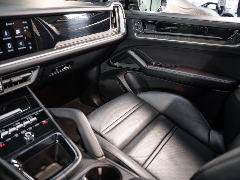 Voitures occasions PORSCHE CAYENNE E-Hybrid Champagne-au-Mont-d'Or
