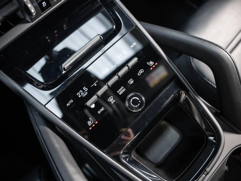 Voitures occasions PORSCHE CAYENNE E-Hybrid Champagne-au-Mont-d'Or