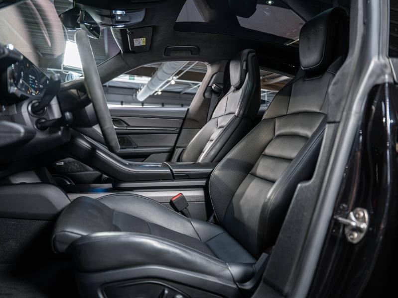 Voitures occasions PORSCHE Taycan Turbo S Champagne-au-Mont-d'Or