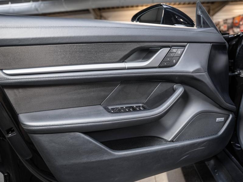 Voitures occasions PORSCHE Taycan Turbo S Champagne-au-Mont-d'Or