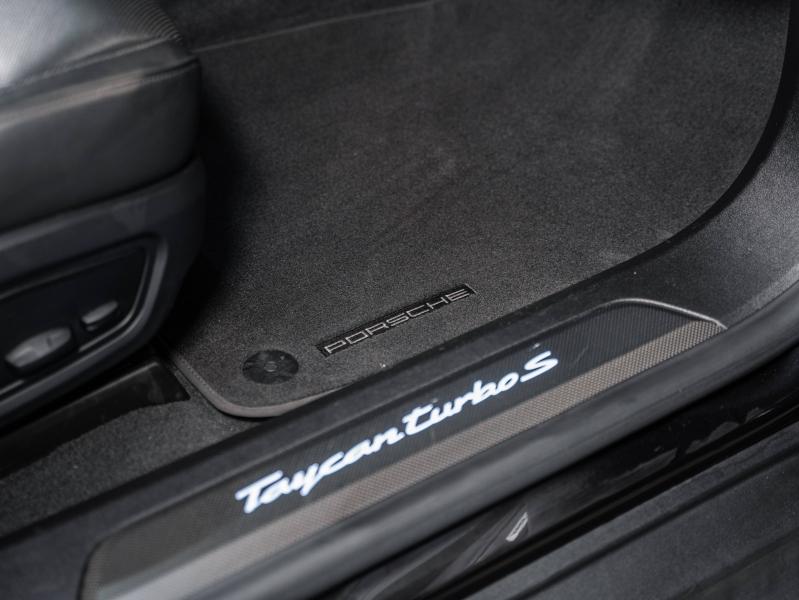 Voitures occasions PORSCHE Taycan Turbo S Champagne-au-Mont-d'Or