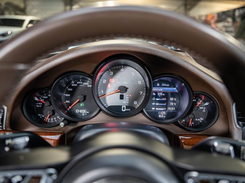 Voitures occasions PORSCHE 911 Coupe Carrera S Champagne-au-Mont-d'Or