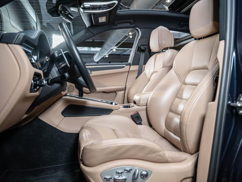 Voitures occasions PORSCHE MACAN Base Champagne-au-Mont-d'Or