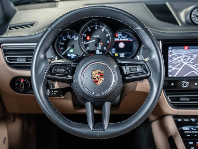 Voitures occasions PORSCHE MACAN Base Champagne-au-Mont-d'Or