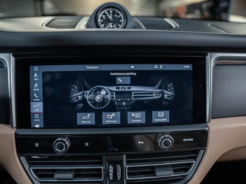 Voitures occasions PORSCHE MACAN Base Champagne-au-Mont-d'Or