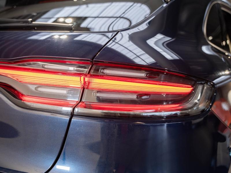 Voitures occasions PORSCHE MACAN Base Champagne-au-Mont-d'Or