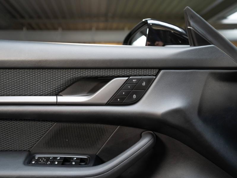 Voitures occasions PORSCHE Taycan Sport Turismo 4S Champagne-au-Mont-d'Or