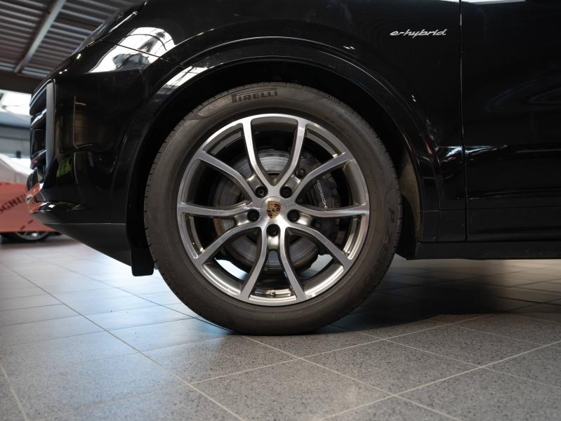 Voitures occasions PORSCHE CAYENNE E-Hybrid Champagne-au-Mont-d'Or