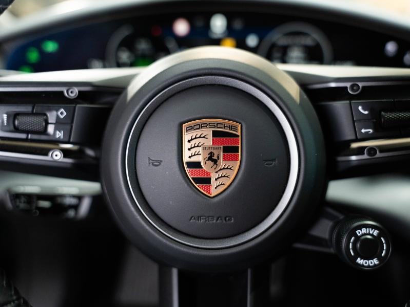 Voitures occasions PORSCHE Taycan 4S Champagne-au-Mont-d'Or