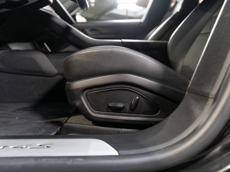 Voitures occasions PORSCHE Taycan 4S Champagne-au-Mont-d'Or