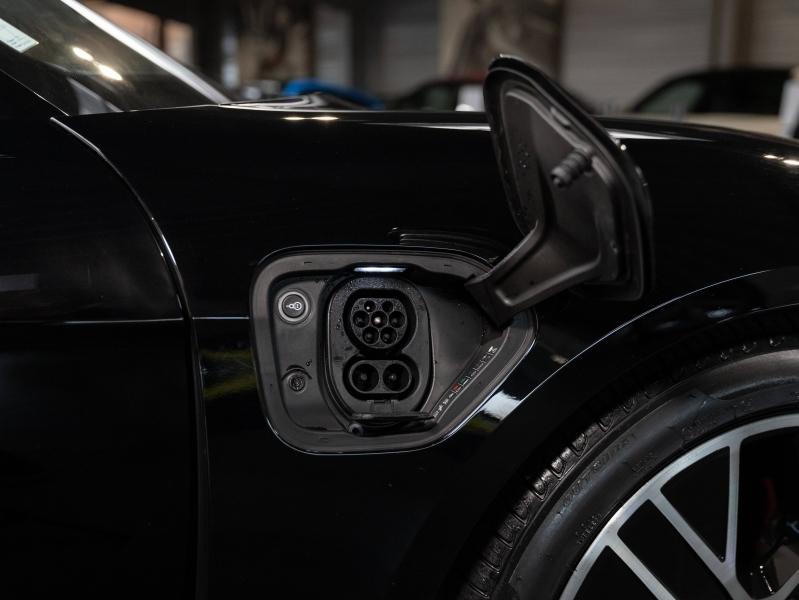 Voitures occasions PORSCHE Taycan 4S Champagne-au-Mont-d'Or