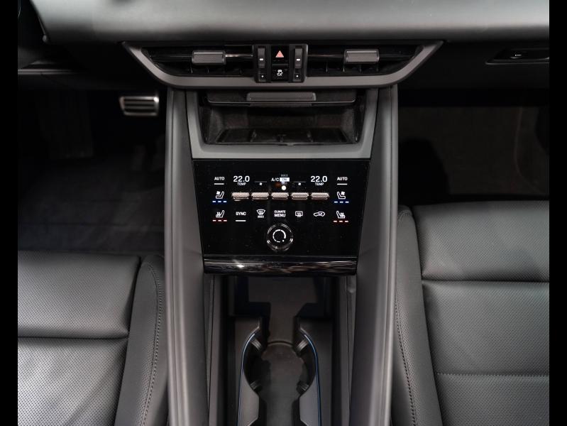 Voitures occasions PORSCHE MACAN Turbo Champagne-au-Mont-d'Or