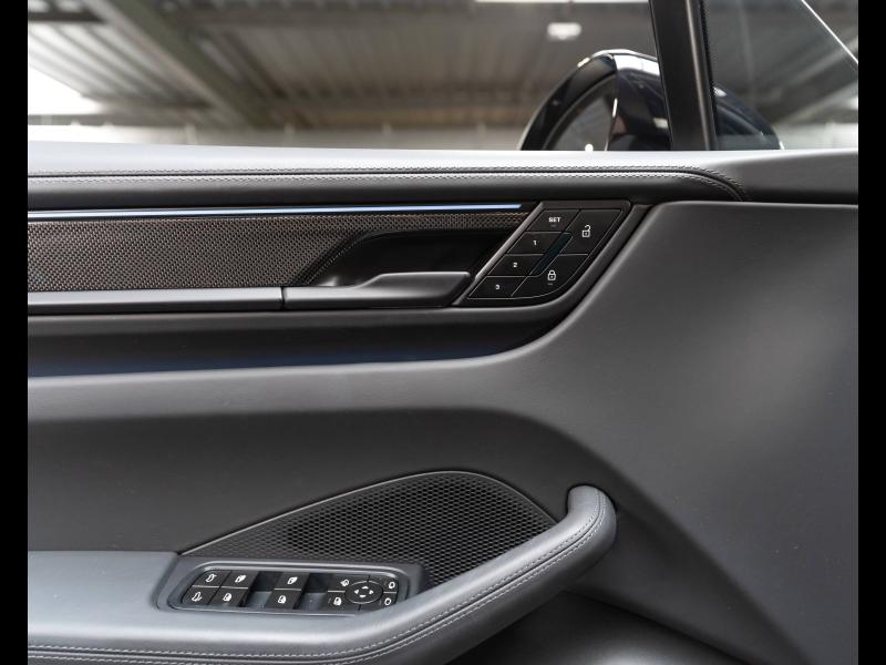 Voitures occasions PORSCHE MACAN Turbo Champagne-au-Mont-d'Or