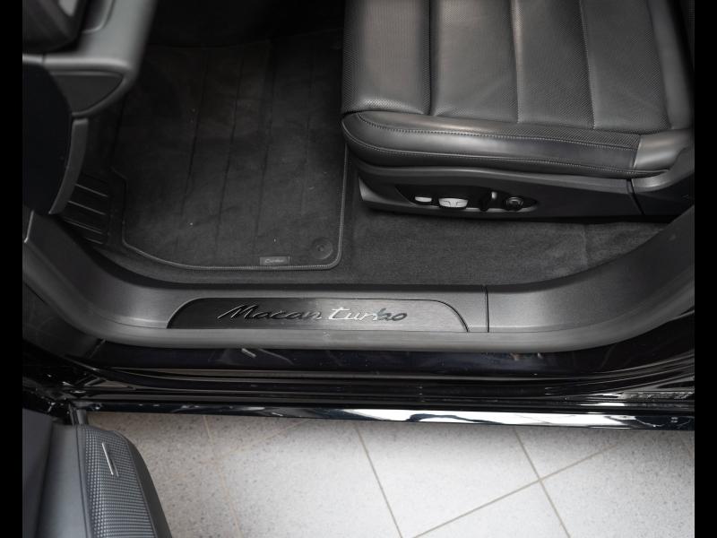 Voitures occasions PORSCHE MACAN Turbo Champagne-au-Mont-d'Or