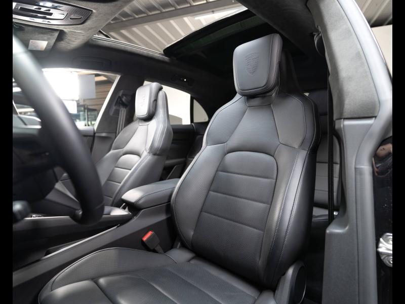 Voitures occasions PORSCHE MACAN Turbo Champagne-au-Mont-d'Or