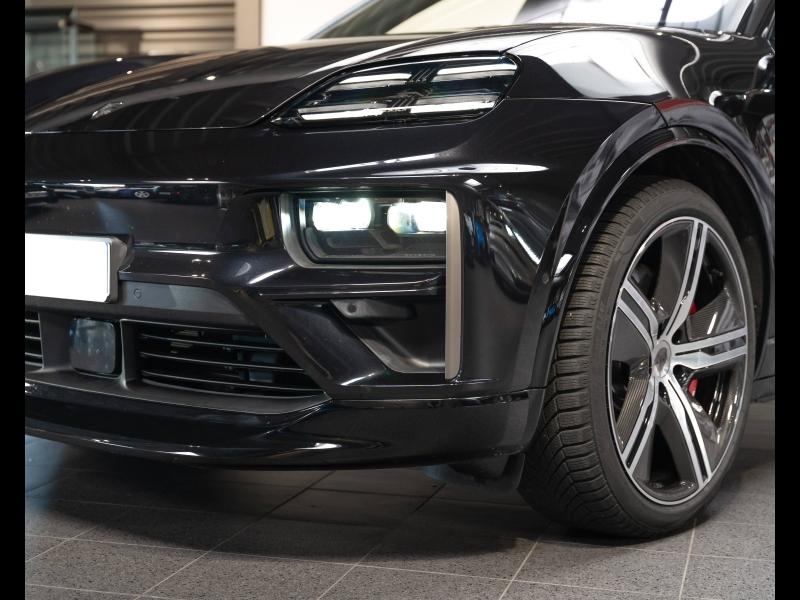Voitures occasions PORSCHE MACAN Turbo Champagne-au-Mont-d'Or