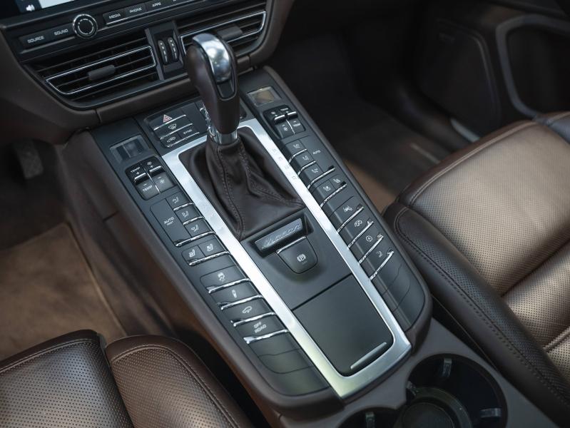 Voitures occasions PORSCHE MACAN S Champagne-au-Mont-d'Or