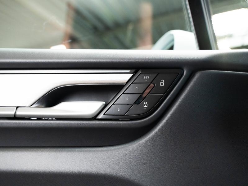 Voitures occasions PORSCHE MACAN 4S Champagne-au-Mont-d'Or