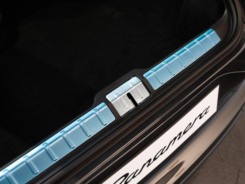 Voitures occasions PORSCHE PANAMERA 4 Champagne-au-Mont-d'Or