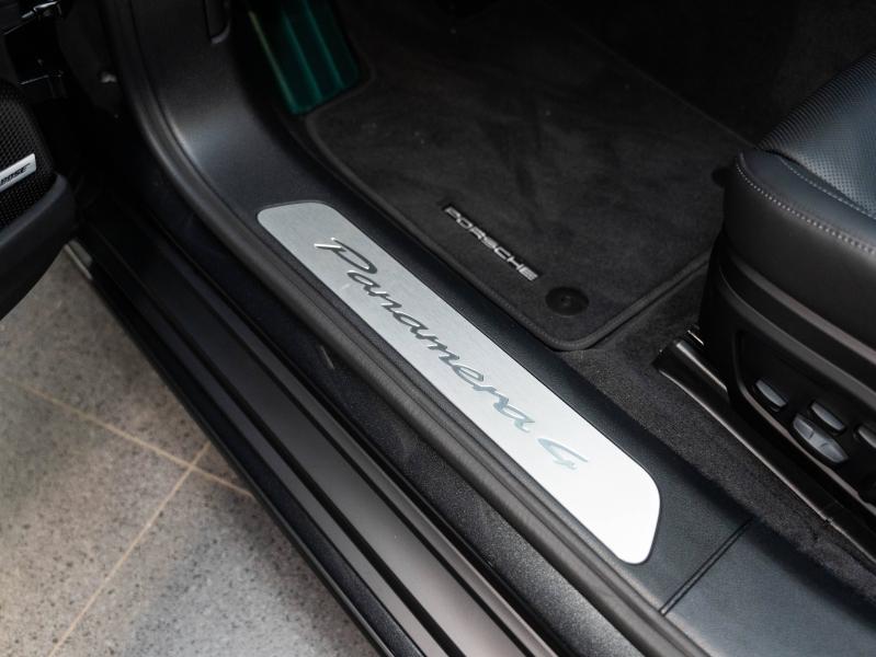 Voitures occasions PORSCHE PANAMERA 4 Champagne-au-Mont-d'Or