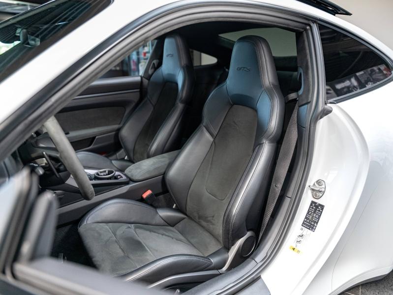 Voitures occasions PORSCHE 911 Coupe Carrera GTS Champagne-au-Mont-d'Or