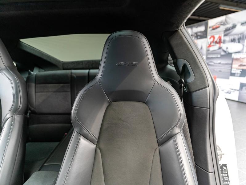 Voitures occasions PORSCHE 911 Coupe Carrera GTS Champagne-au-Mont-d'Or