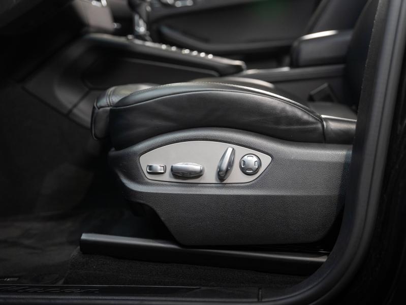 Voitures occasions PORSCHE MACAN Base Champagne-au-Mont-d'Or